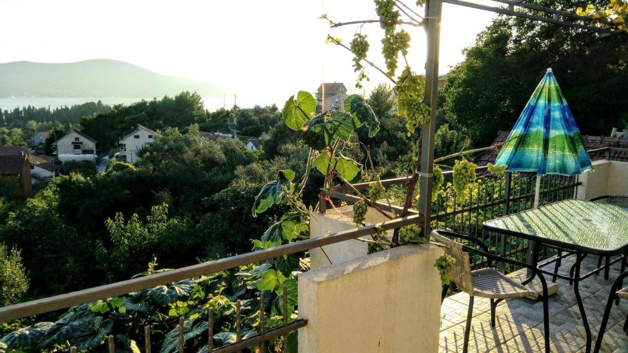 Apartmani Bosco Tivat Eksteriør billede