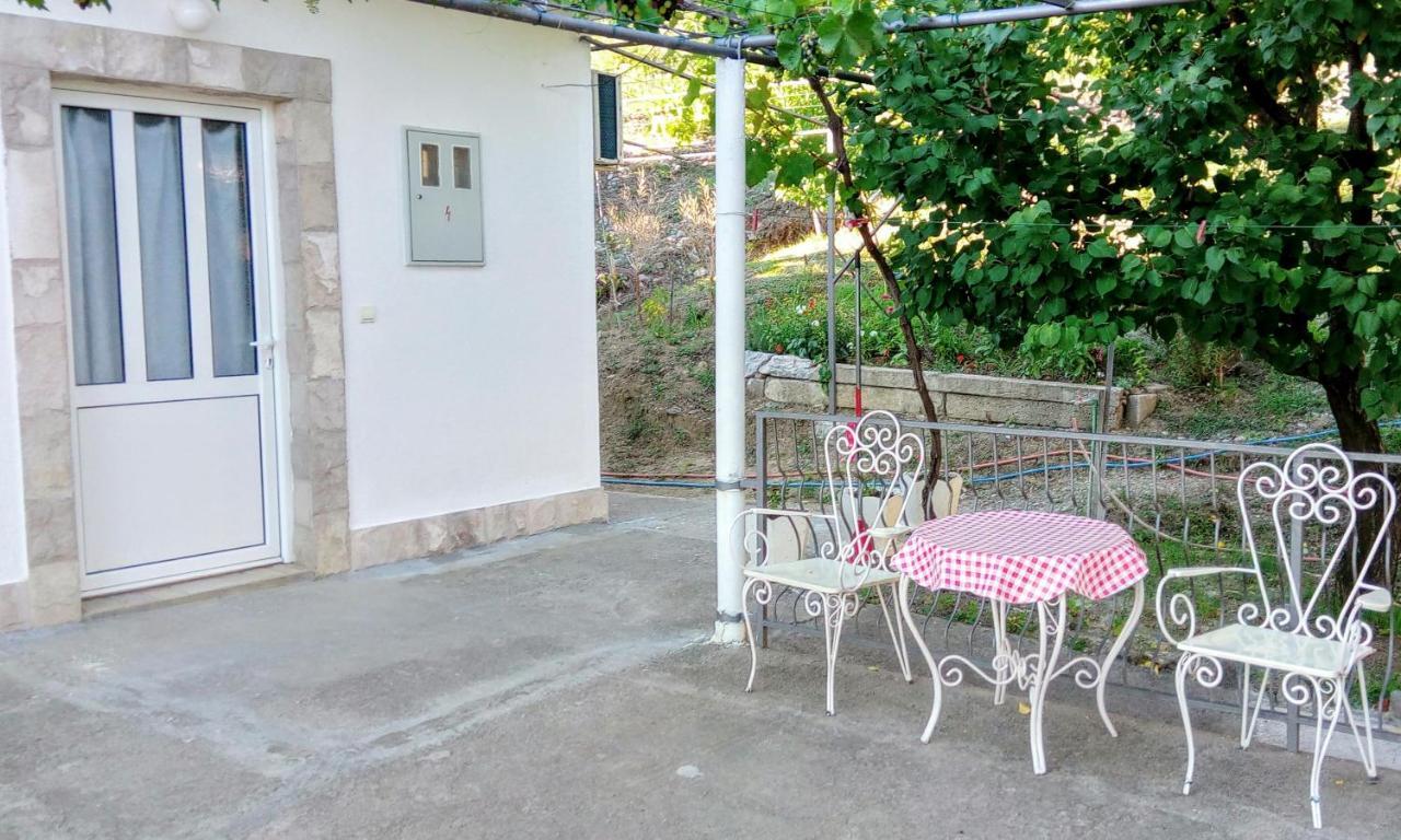 Apartmani Bosco Tivat Eksteriør billede