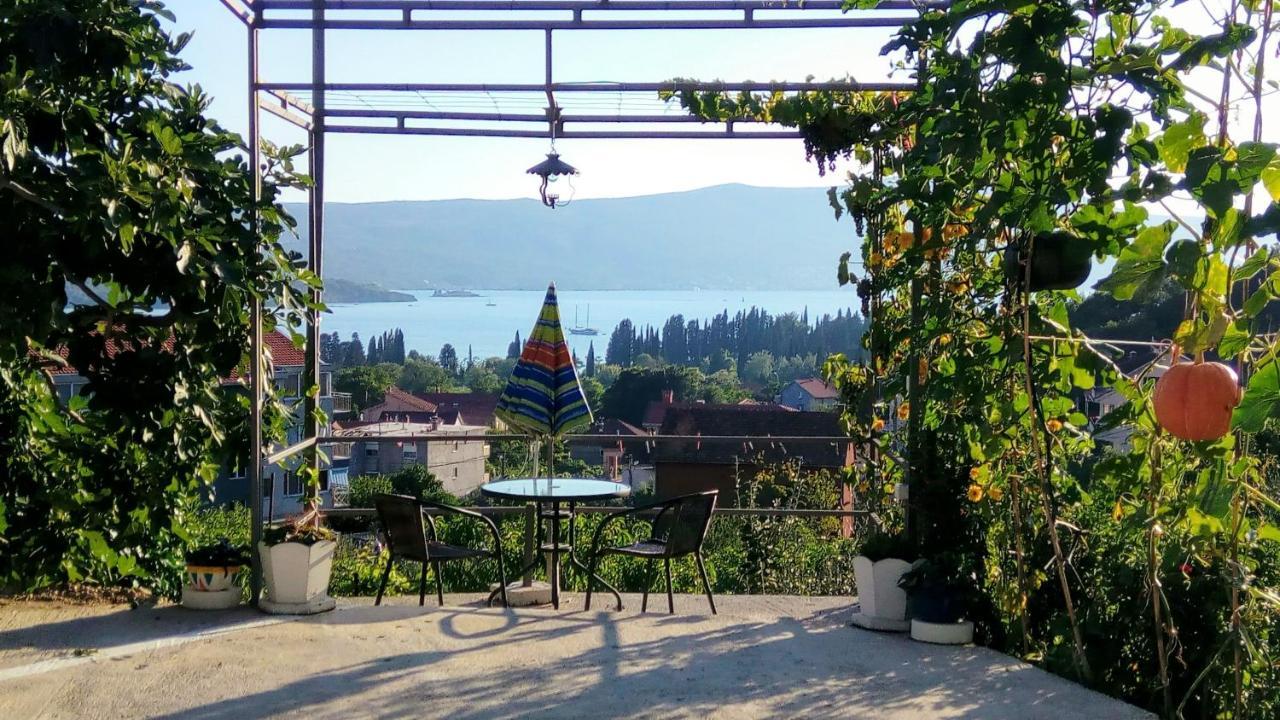 Apartmani Bosco Tivat Eksteriør billede